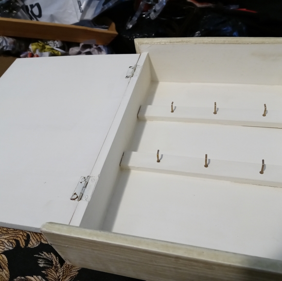 🏤WOODEN🔑KEYBOX FARMER STYLE🐻 - Picture 9 of 10